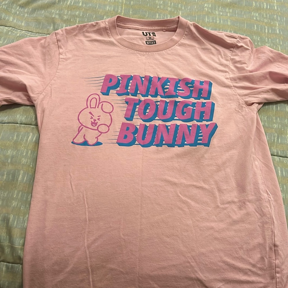 uniqlo bt21 rare kookie pink t-shirt 2018